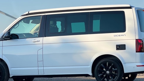 Billy 'Ocean' California Camper – 4 berth Volkswagen campervan from 2023