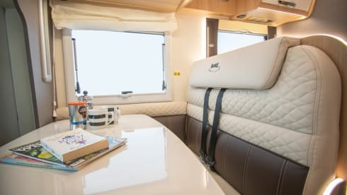 Mclouis  – Dora - 4 berth Luxury Family Motorhome (2025)