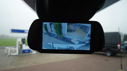 Benimar 2021 – Luxury 4 person camper, 2021 with 170 hp powerful engine!