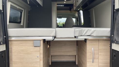 ADRIA Twin 640SLB Supreme AUTOMATIC