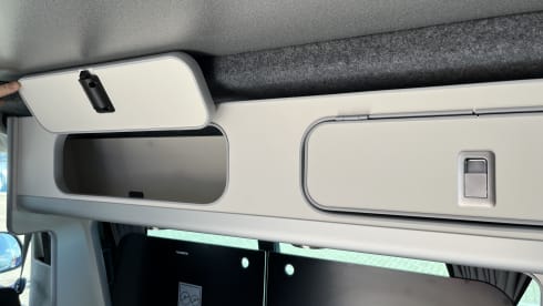 Pixie – 4 berth Volkswagen campervan from 2016
