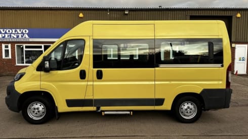 Vincent – a comfy yellow 2 berth Peugeot campervan from 2015