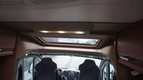 Linquenda – Very comfortable Knaus Semi-Integral