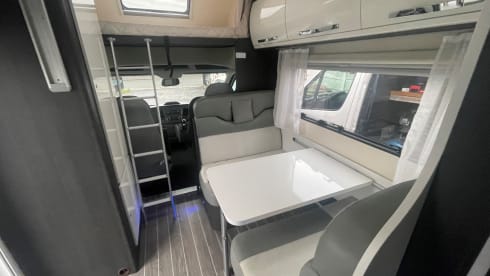 Rollerteam Zefiro 675 6 Berth Luxury Family Motorhome
