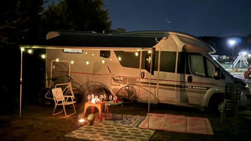 Camper het Spick… – 4p Adria Mobil semi-integrated from 2018