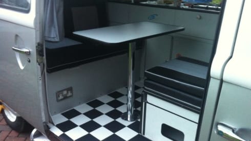 Pedro – Classic VW Campervan - Wedding and Prom Hire 