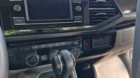 T-zes – 2p Volkswagen campervan from 2020