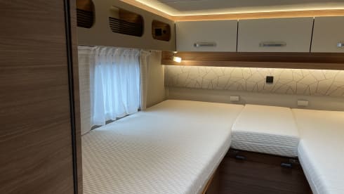 Weinsberg CaraSuite 640 MEG MB AUTOMATIC