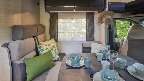 Enjoy A Van Moment – 4p Chausson semi-integrated uit 2022