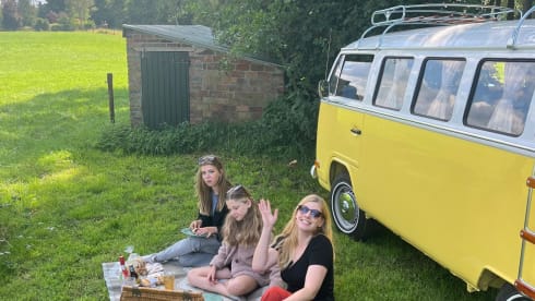 John Lemon – 5p Volkswagen bus from 1984