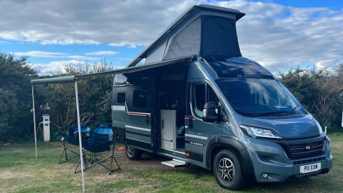 Bill – 'LUXURY' 4 berth Fiat Ducato - Adria Twin Sports 640 SGX (2022)