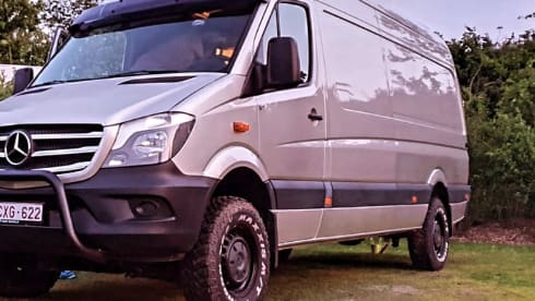 Free Spirit – 3p Mercedes-Benz bus uit 2016