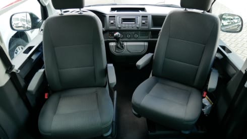nice VW T6 Multivan with wide bed, pop-up roof, automatic