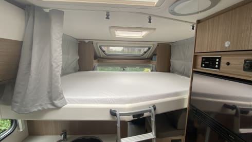 4P Luxury Carado Camper fully equipped