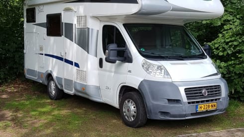Fiat Mc Louis - 4 pers. camper with bunk bed and alcove