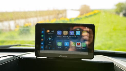 Gigi – 2p Mercedes Sprinter Off Grid (Bed 02m05!)