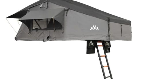 Disco – 2p Land Rover with roof tent 