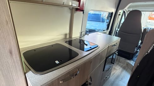 PEUGOUT – 4 berth Peugeot campervan from 2022