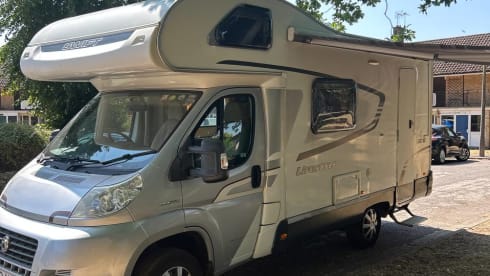 Swiftie – Comfortable 4-Berth Swift Motorhome- Your Home on the road