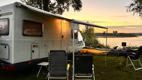 Beautiful Roller Team camper for 4 people