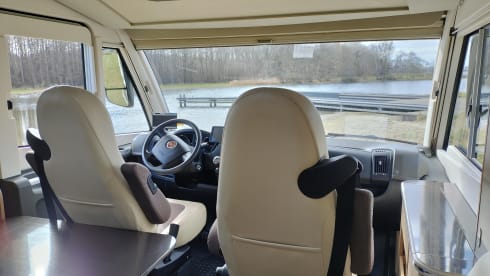 4p Adria Mobil integrated uit 2015
