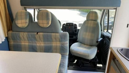 4p Knaus Traveler with 6 belts