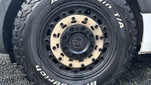 Camping-car Mercedes-Benz 2 places à partir de 2020