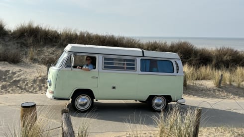 Joop – Volkswagen T2A Westfalia campervan from 1969