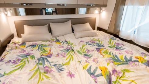 Cocoon 468 – New "2021" 4-person Cocoon 468: the comfort of home, even on the road