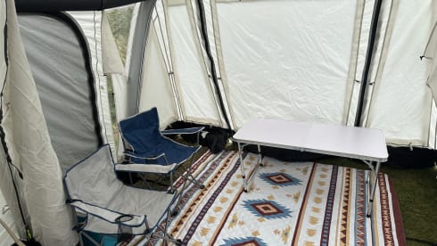 Betsy – Cool 2 berth Volkswagen campervan from 2008