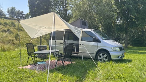 Danny de Vito – Mercedes-Benz Vito camper van 