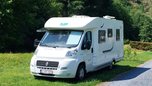4p McLouis semi-integrated from 2007
