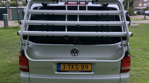 Nomaatje – 4p Volkswagen bus from 2014