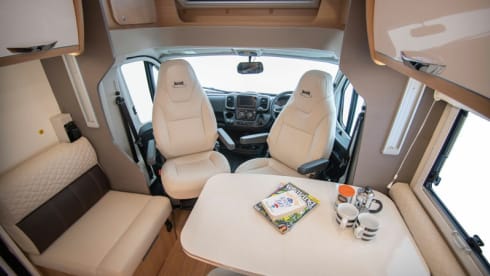 Mclouis  – Dora - 4 berth Luxury Family Motorhome (2025)