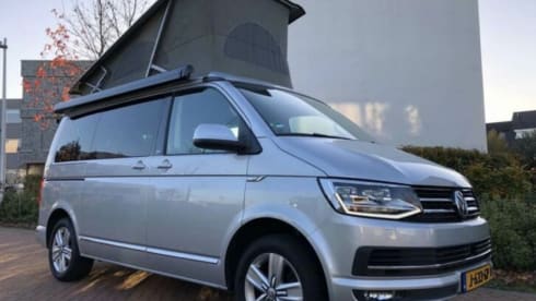 The Beach  – Versione VW t6 California Beach automatica, ultima esperienza di campeggio