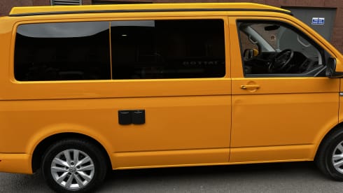 4 berth Volkswagen Yellow Camper