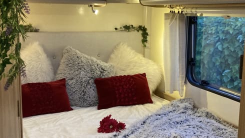 Freedom – Perfect sized, well equipped  2 berth motorhome