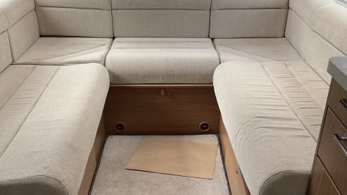 Camelot – 4 berth Autotrail Apache from 2015