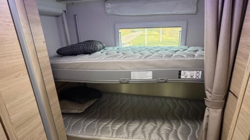 Luxury 5p Challenger, automatic, off-grid