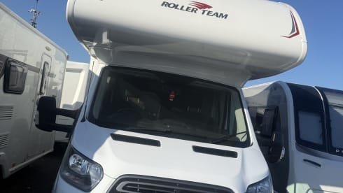 Bella  – 6 berth Ford Roller Team 2018