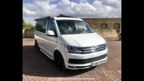 Orca – VW California: Ocean - 4 berth. Automatic