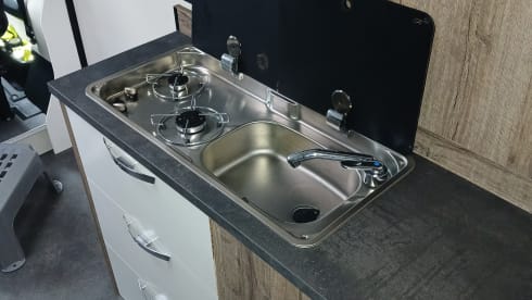 3-Pkw-Fiat-Bus aus dem Jahr 2017