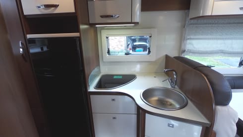 Beautiful 2 to 5 person MC Louis Sovereign 60G motorhome