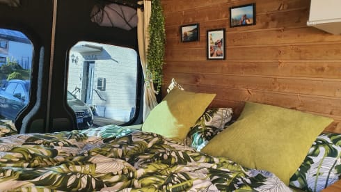 CHALO – Self-built camper with great attention to detail