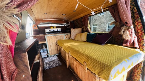 Motzzi  – Stunning van conversion