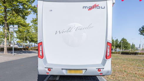 2p Malibu semi-integrated uit 2017