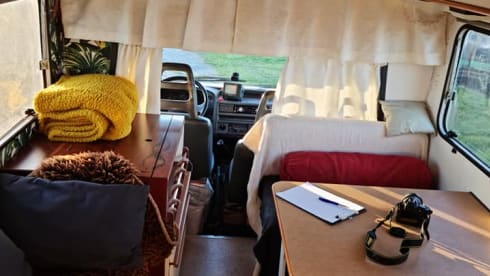 Maeve – Camper with wood stove