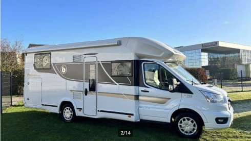 4p Benimar semi-integrated uit 2023