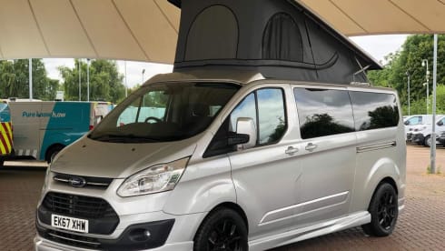 Galli 2.0 – 4 berth Ford Camper with Skyline Roof