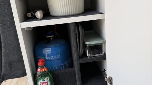 TZM – Campervan Vauxhall Vvaro a 2 posti letto, passo lungo, dal 2026